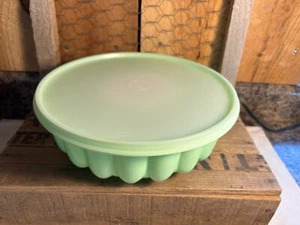 Anillo de hielo vintage de 3 piezas molde de gelatina Tupperware #1201 con tapa e inserto - Imagen 1 de 5