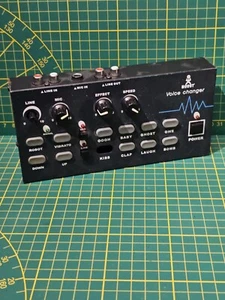 boost Voice changer dans l'état non testé - Photo 1/4