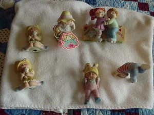 CABBAGE PATCH PORCELAIN FIGURES - NEW NEVER PLAYED WITH 2 SIGNED (STAMPED) L@@K - Picture 1 of 12