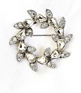 Eisenberg Crystal Rhinestone Silver Tone Brooch Circle Vintage Designer Jewelry - Picture 1 of 5