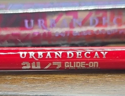 NEW Red Urban Decay 24/7 Glide On Long Wear Lip Liner Pencil BAD BLOOD  - Image 1 of 4