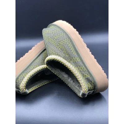 Talla EE. UU. 12- UGG Mujer TAZZ MAXI TASMAN en Oliva Quemada Foto 1 de 4