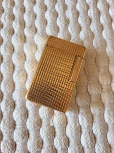 S.T. DuPont Ligne 1 Klein R8AP18 VERGOLDET 20 Micron gasfeuerzeug Vintage - Bild 1 von 6