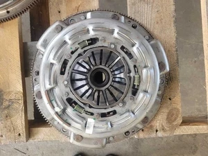 2016-2024 Chevrolet Camaro SS 6.2L Clutch Pressure Plate Flywheel Used C43 - Picture 1 of 12