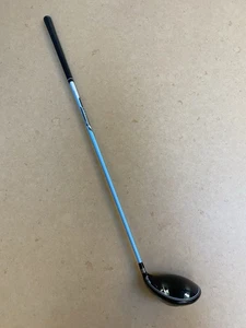 TAYLORMADE Rory Blue 4+ PLUS Titanium 400 CC Junior Youth Driver Right Handed - Picture 1 of 11