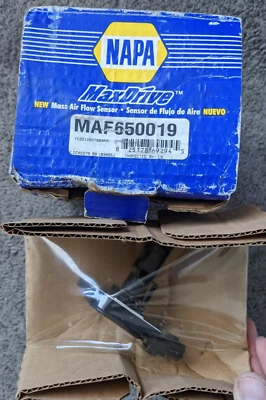 NUEVO COMO NUEVO SENSOR DE FLUJO DE AIRE NAPA MAF 650019 FORD V8 LINCOLN MERCURY MAS Foto 1 de 4