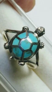 GRAZIOSO ANELLO TARTARUGA ARGENTO STERLING .925 CON INTARSI TURCHESI MISURA 5,75 - Foto 1 di 12