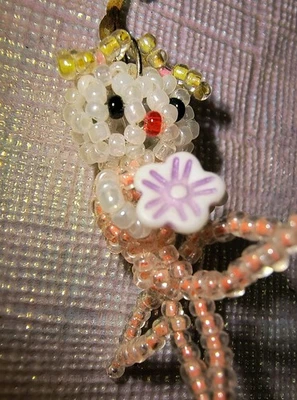 Figura Cuentas Hecha a Mano🧜Sirena Blanco Perlado Rosa Cuentas Cuelga 🌸Flor Púrpura🧜 Foto 1 de 4