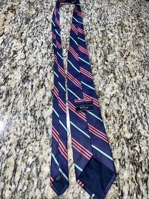 Corbata de seda tejida a rayas multicolor azul marino Foto 1 de 4