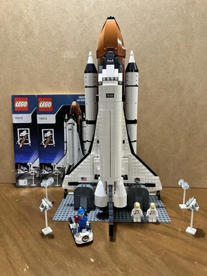 LEGO Creator Expert: Shuttle Adventure 10213 100% Complete W/Instructions No Box - Image 1 of 4