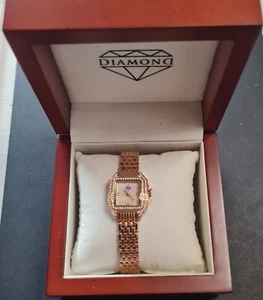 DIAMOND LADIES GOLD WATCH WORKING - Picture 1 of 7
