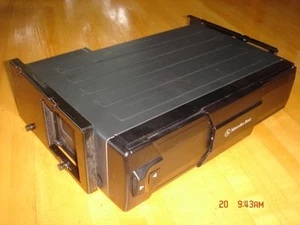 OEM 6-Disc Changer for Mercedes 002 820 5989 - Picture 1 of 4