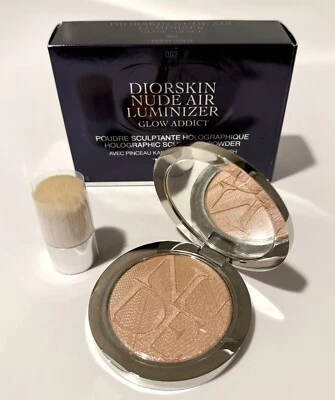 Christian Dior DIORSKIN NUDE AIR LUMINIZADOR CON CEPILLO KABUKI 002 HOLO DORADO NUEVO EN CAJA Foto 1 de 3