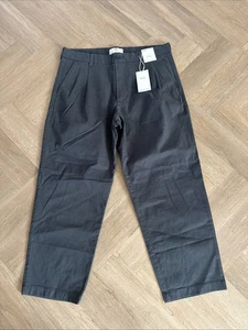Pantalón chino cónico delantero plisado Marks and Spencer para hombre W34 L29 - Imagen 1 de 6