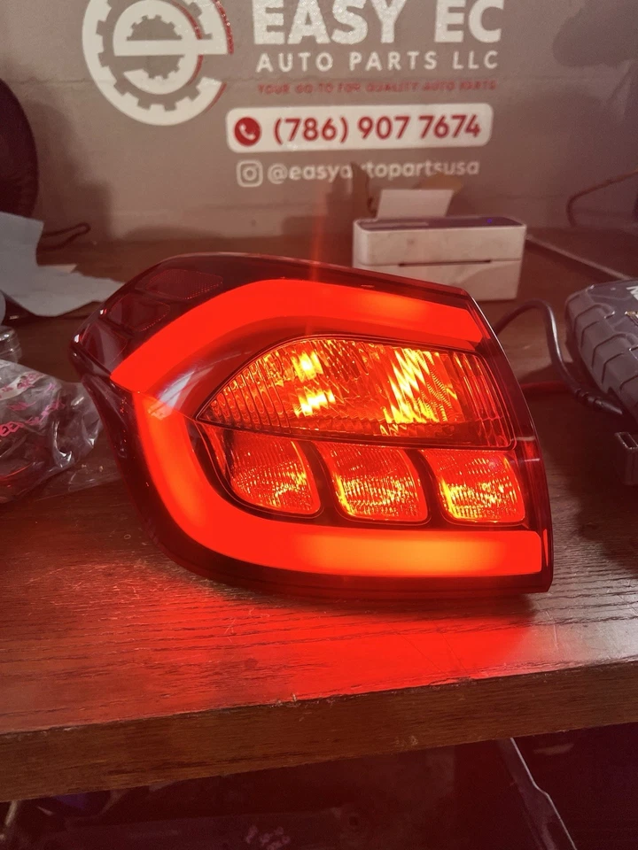 Juego de 5 luces traseras LED 2014-2018 OEM Kia Forte hatchback “probado” Foto 1 de 4