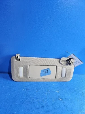 Viseira solar direita para passageiros iluminada compatível com 07-14 ESCALADE 5230 - Imagem 1 de 4