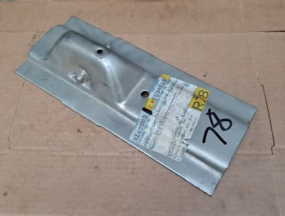 Dodge B150 B250 B350 1993 94 furgoneta Ramcharger nuevo de stock MoPar carrocería en U soporte de anclaje de asiento Foto 1 de 3