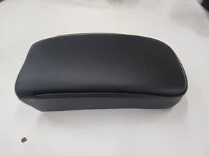 NOS Yamaha Road Star V Star 1600 1700 OEM TOURING PILLION PAD # STR-4WM25-20-H0 - Picture 1 of 5