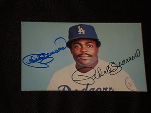 PEDRO GUERRERO VINTAGE 1980'S DODGERS TEAM ISSUED SIGNED AUTOGRAPHED POSTCARD - Picture 1 of 2