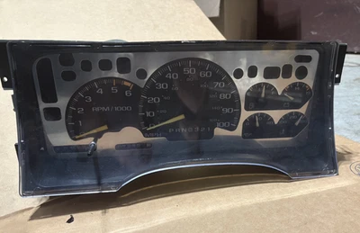 1995-1999 Chevrolet Instrument Cluster Gauge Tahoe Silverado Suburban GMC Yukon Foto 1 de 2