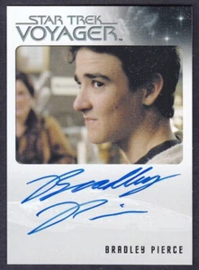 STAR TREK VOYAGER HEROES & VILLAINS AUTOGRAPH BRADLEY PIERCE AS JASON JANEWEY - Picture 1 of 2
