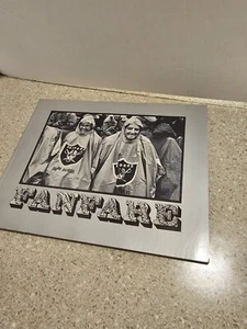 Fanfare Oakland Raiders Book 1978 - Picture 1 of 7