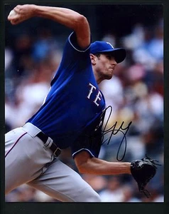 Brandon McCarthy Signed Autographed 8 x 10 Photo Texas Rangers - Picture 1 of 1