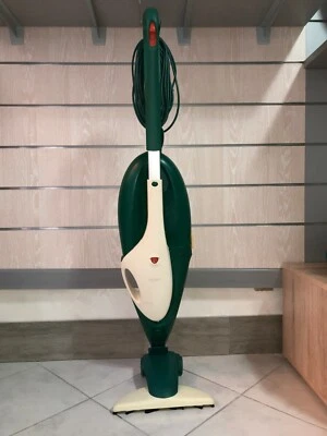 Folletto VK135 + BATTITAPPETO MATERASSO EB350 + SACCA ACCESSORI SACCHETTI FILTRI - Immagine 1 di 4