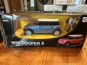 RaStar 1:24 RC Cars Toy Mini Cooper S Remote Control Car Blue READ DESC - Picture 1 of 4