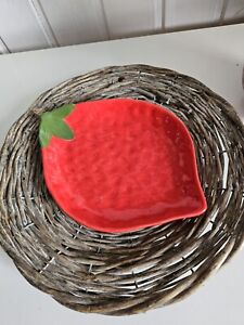 Erdbeer Teller  Schale Erdbeere Snackschale  EMILY Keramik rot 23cm Blumen  NEU