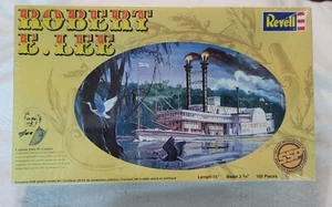 Revell Robert E Lee River Boat Model Kit 85-0328 New / Sealed - Picture 1 of 6