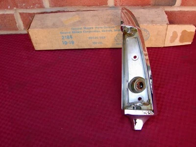 1961 61 PONTIAC CATALINA BONNEVILLE STATION WAGON NOS CHROME TAIL LIGHT HOUSING - Image 1 of 4