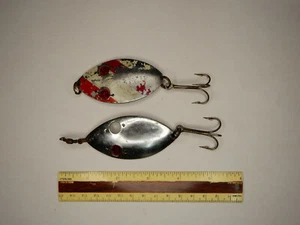 Vintage Fishing Lures - Hofschneider Corp - "Red Eye "Wiggler" - Mixed Set of 2 - Picture 1 of 3