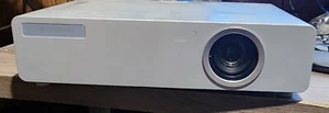 Panasonic PT-LB90U Projector No Remote - Picture 1 of 4