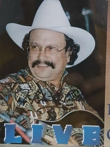 ROBERTO PULIDO LIVE    LIVE    AUTOGRAPHED  BY  MR.   R.    PULIDO      1993 - Bild 1 von 9