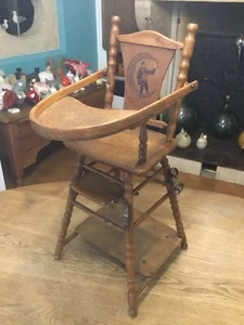Rare et magnifique chaise de poupée ancienne, en bois. - Photo 1/11