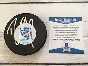 Rick Nash Autographed Signed NY New York Rangers Hockey Puck Beckett BAS COA b - Picture 1 of 3