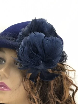 De colección Sombrero Para Mujer Art Deco Años 20 30 Años 40 Fascinator Cloche Azul Marino Plumas Fiesta Foto 1 de 4