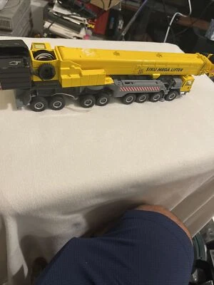 SIKU MEGA LIFTER HEAVY CRANE Diecast 1/55 Scale Model Replica. German Made - Image 1 of 4
