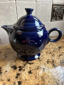 Fiesta Ware Cobalt Blue Tea Pot With Lid - Picture 1 of 5