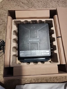 NETGEAR Nighthawk AC1900 C6900 Wi Fi Cable Modem Router Tested And Working - Picture 1 of 4