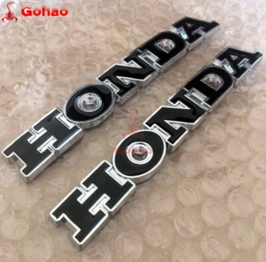 Set of 2x Fuel Tank Emblem Black Badge for CB100 CL100 CB125 CB175 CL175 S90Z - Foto 1 di 3