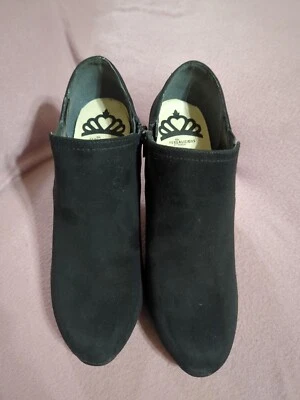 Fergalicious by Fergie Women's Black Suede  3.75" Heeled Ankle Booties Size 8.5M - Image 1 of 4