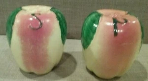 VINTAGE SALT & PEPPER SHAKERS RED/GREEN LEAVES CORK BOTTOM 4" TALL X 10" WIDE - Picture 1 of 5