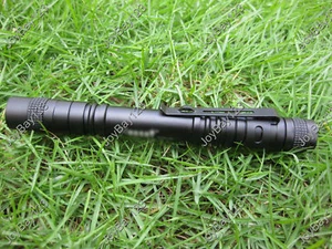 Mastiff P2 2xAAA Cells 120 Lumens LED Lamp On-off Mini Penlight Flashlight Torch - Picture 1 of 3
