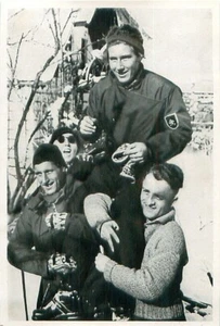 CHRISTL CRANZ SKI ALPIN DOWNHILL SKIING GARMISCH-PARTENKIRCHEN 1936 IMAGE CARD - Picture 1 of 2