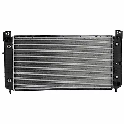 Radiator For 2002-2014 Cadillac Escalade Foto 1 de 4