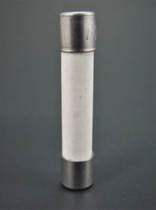 6A or 8A - 125VDC/250VAC - Very Fast-Acting Ceramic Fuses - Buss GBB  *NOS* - Picture 1 of 1