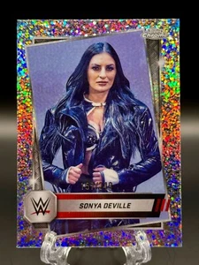 2025 Sonya Deville Topps Chrome WWE Speckle Parallel #157/249 - Foto 1 di 2