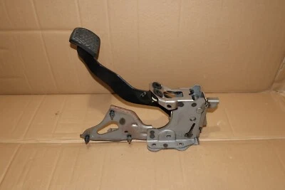 Pedal de freno OEM NISSAN ROGUE 2008-2015 Foto 1 de 4